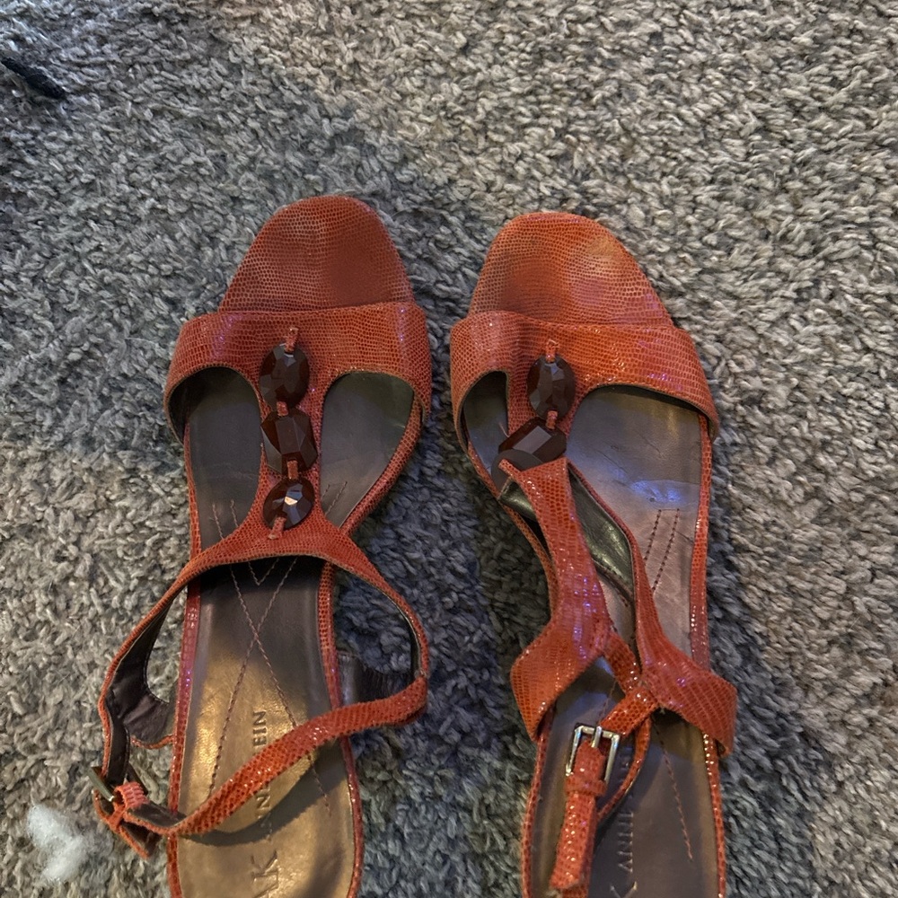 Anne Klein Red Heels Elegant Design